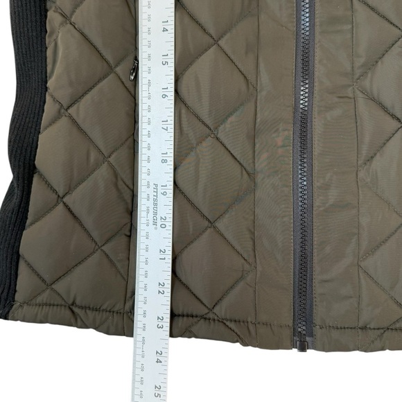 Andrew Marc Green and Black Quilted Zip Vest Womens Size Medium - Picture 5 of 8